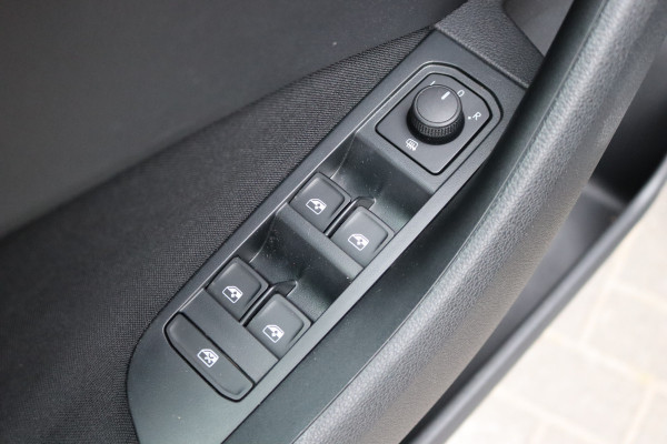 Škoda Kamiq 1.0 TSI 116PK Business Edition Facelift/Carplay-android/Camera/Keyfree/Parkeerhulp