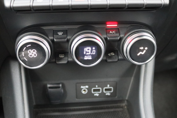 Renault Captur 1.3 TCe 140 Intens Trekhaak/Navigatie/Camera/Cruise-control