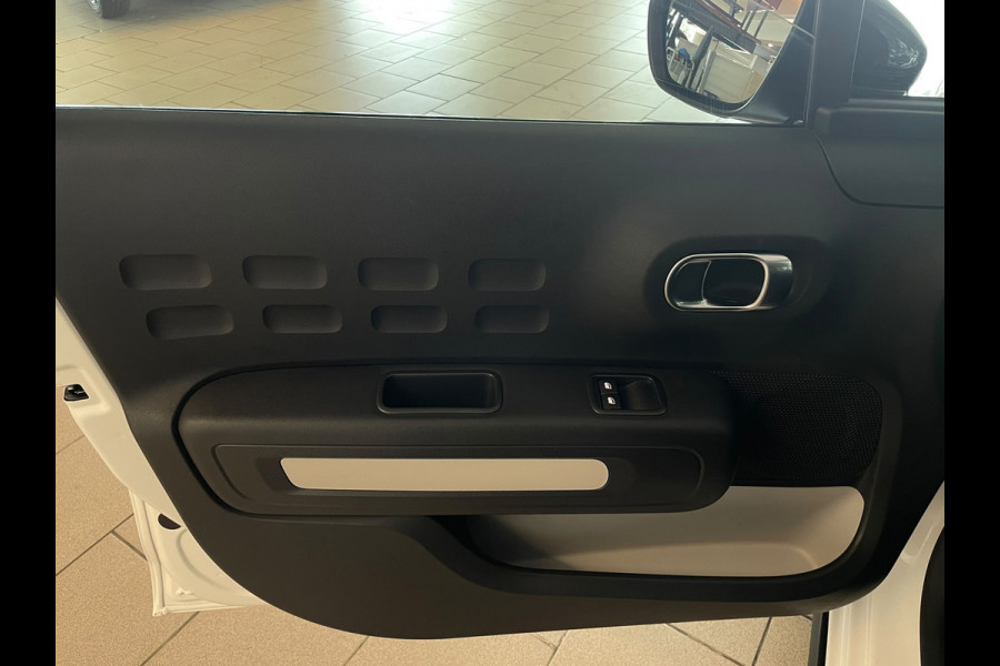 Citroën C3 1.2 PureTech Feel CLIMATE AIRCO NAVIGATIE APPLE CARPLAY CRUISE CONTROL NIEUWSTAAT