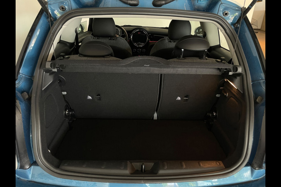 MINI Mini 1.5 Cooper Camden Edition AUTOMAAT AIRCO NAVI CRUISE BLUETOOTH NIEUWSTAAT