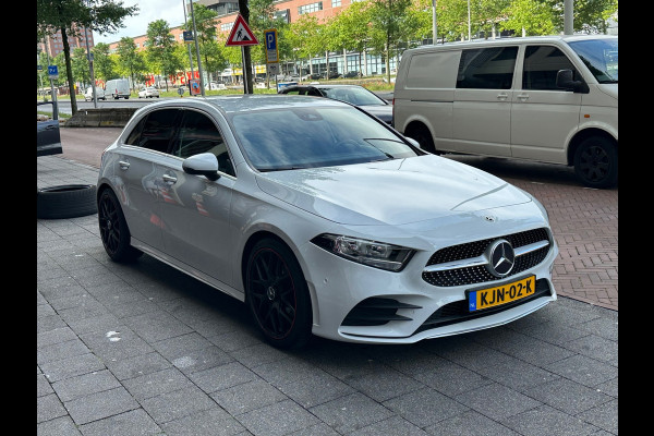 Mercedes-Benz A-Klasse Amg 180 Aut Navi Sfeerverlichting 19''