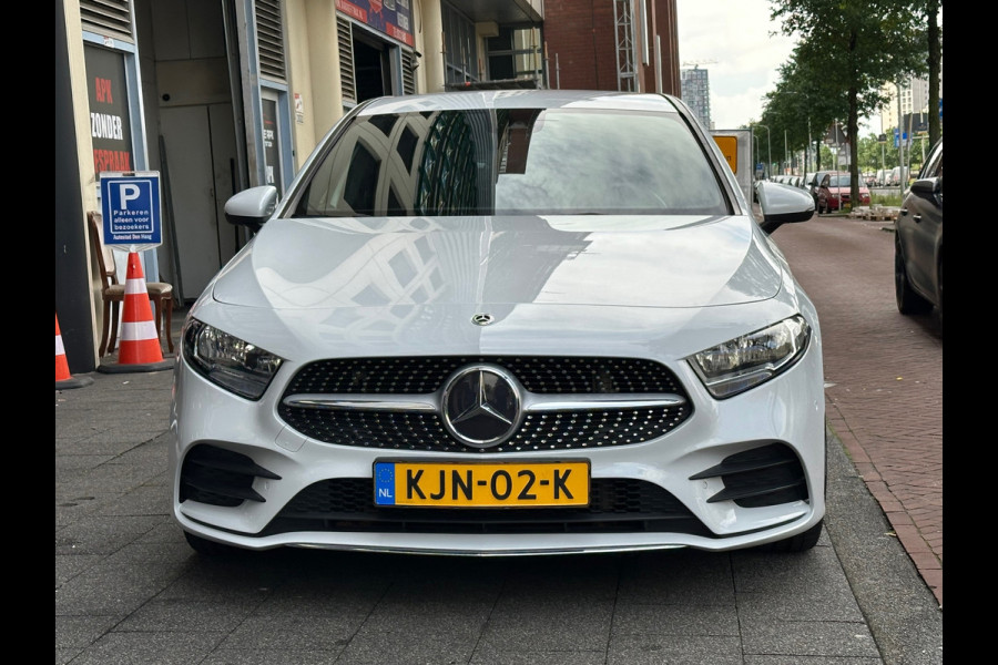 Mercedes-Benz A-Klasse Amg 180 Aut Navi Sfeerverlichting 19''