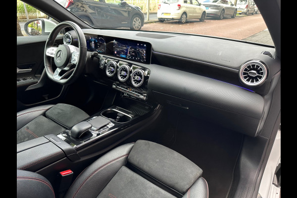 Mercedes-Benz A-Klasse Amg 180 Aut Navi Sfeerverlichting 19''