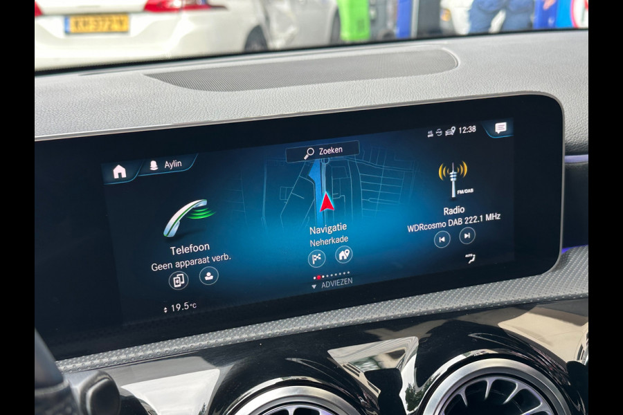 Mercedes-Benz A-Klasse Amg 180 Aut Navi Sfeerverlichting 19''