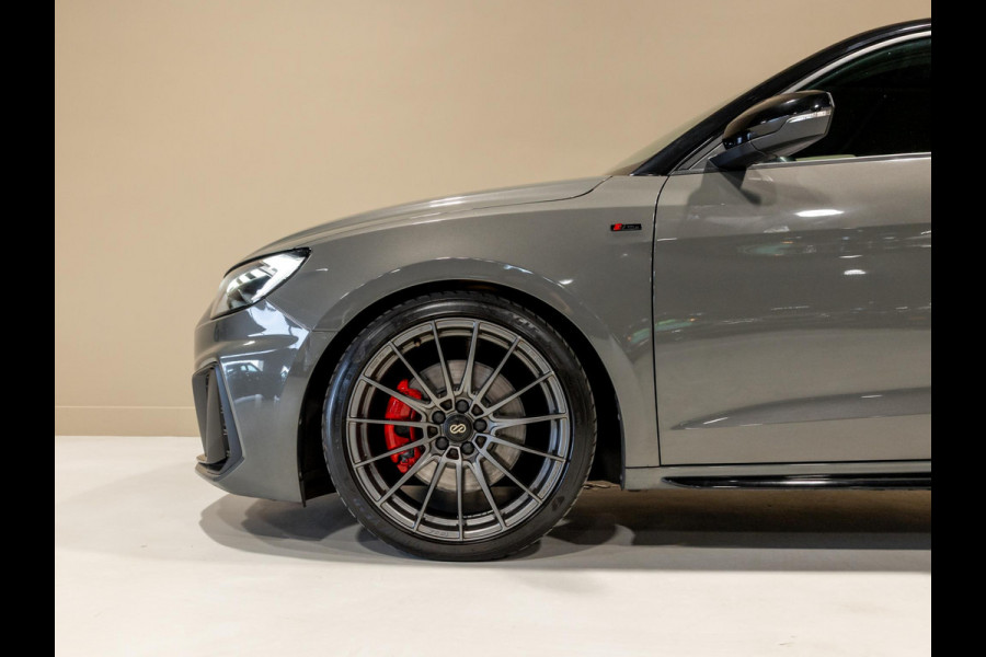 Audi A1 Sportback 40 TFSI 3x S Line edition one / 207pk / Enkei velgen / B&O / Stoelverwarming / Sfeerverlichting /