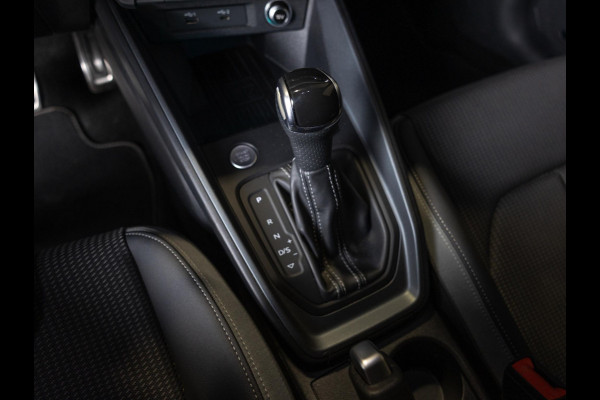 Audi A1 Sportback 40 TFSI 3x S Line edition one / 207pk / Enkei velgen / B&O / Stoelverwarming / Sfeerverlichting /