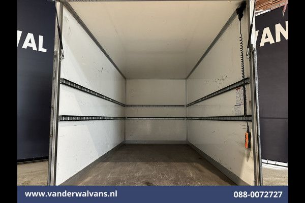 Ford Transit 2.0 TDCI 130pk Bakwagen Laadklep Euro6 Airco | Cruisecontrol | Verwarmde voorruit Bijrijdersbank