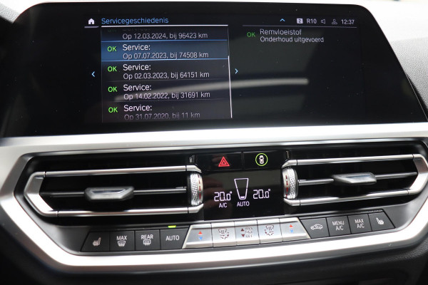 BMW 3 Serie Touring 330e Business Edition Plus M Sport Pakket Automaat / Navigatiesysteem Professional / Head-Up Display / Panoramadak / Adaptief M Onderstel / Stoelverwarming / HiFi / Adaptieve Cruise Control / Leder / 19 Inch /
