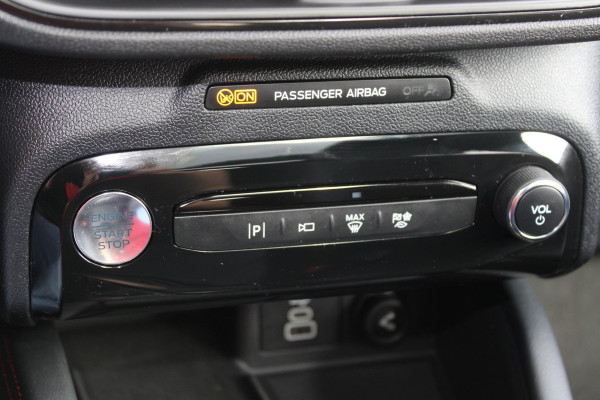 Ford Kuga 2.5 PHEV ST-Line X 243pk | Driver Assistance Pack | Winterpack | Panoramadak | Technology Pack | All weather Banden