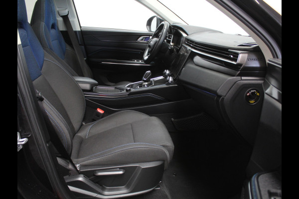 Lynk & Co 01 1.5 CLIMATE | CARPLAY | PANODAK | AFNTRHAAK | LED | DAB | 360CAMERA | NAVI | WIFI | ELEC-KLEP | LMV20 | STOELVERW