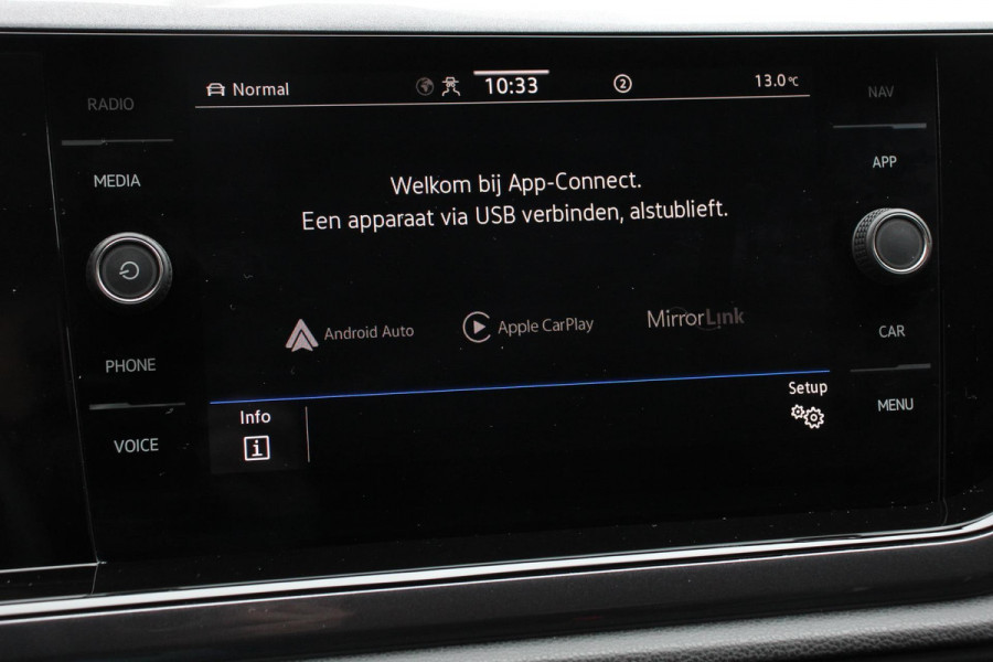 Volkswagen Taigo 1.5 TSI 150pk DSG Style Navigatie Apple Carplay/Android Auto Parkeersensoren Camera Virtual Cockpit Climate Control Lichtmetalen velgen