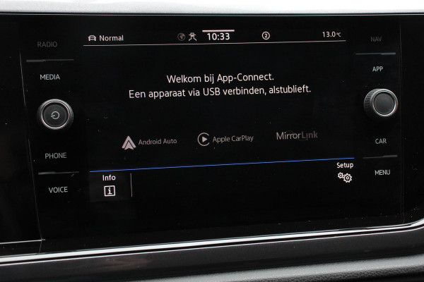 Volkswagen Taigo 1.5 TSI 150pk DSG Style Navigatie Apple Carplay/Android Auto Parkeersensoren Camera Virtual Cockpit Climate Control Lichtmetalen velgen