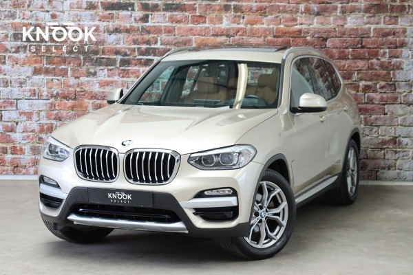 BMW X3 xDrive20i High Executive xLine Automaat / Navigatie Professional / Panoramadak / Trekhaak / Head-Up Display / Achteruitrijcamera / Stoelverwaming / HiFi / Cruise Control / Leder / LED /
