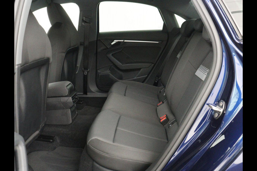 Audi A3 30 TFSI Advanced edition | Stoelverwarming | Adaptive cruise | Carplay | Sportstoelen | Virtual Cockpit | Navigatie | Full LED | Parkeerhulp | Climate control | Bluetooth