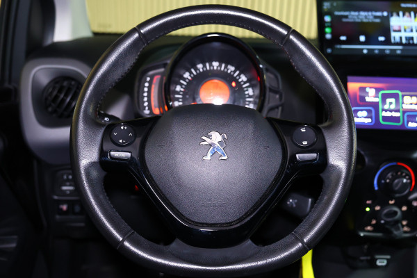 Peugeot 108 1.0 e-VTi Active GROTE NAVIGATIE CARPLAY en AIRCO BT '18