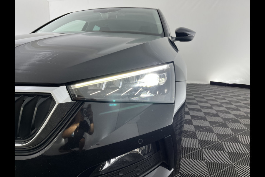 Škoda SCALA 1.0 TSI Business Edition (INCL-BTW) Aut. *FULL-LED | DIGI-COCKPIT | HEATED-COMFORTSEATS | CARPLAY | LANE-ASSIST | NAVI-FULLMAP | ECC | PRIVACY-GLASS | PDC | AMUNDSEN-AUDIO | CRUISE | 18''ALU*