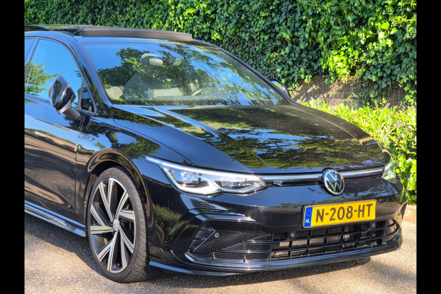 Volkswagen Golf R Line 1.5 Panorama virtual dash CarPlay 1e Eig in NL Alcantara LED Volle optielijst
