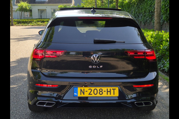 Volkswagen Golf R Line 1.5 Panorama virtual dash CarPlay 1e Eig in NL Alcantara LED Volle optielijst
