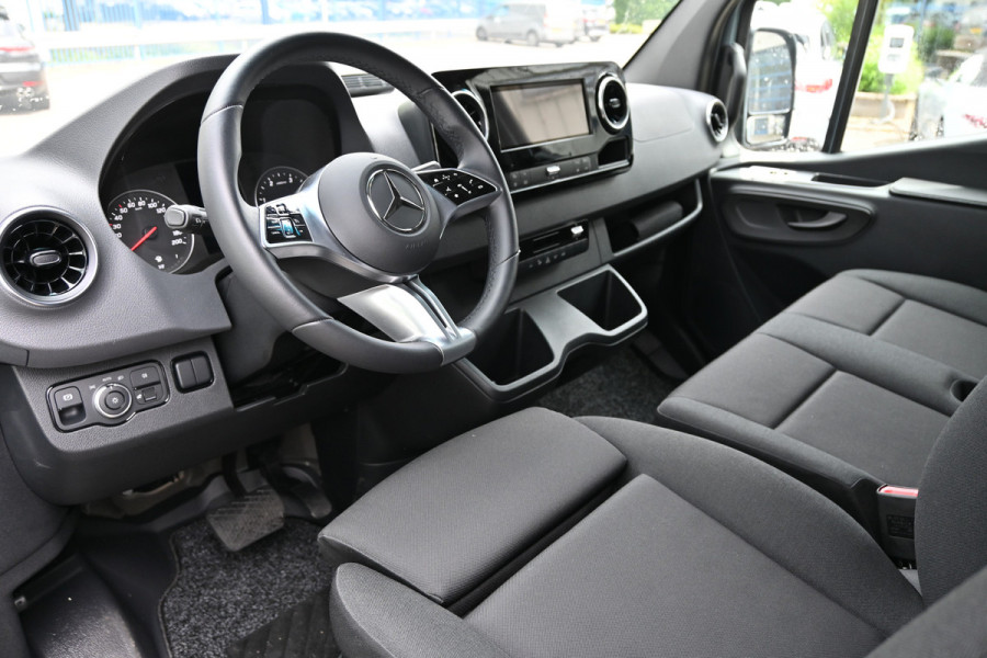 Mercedes-Benz Sprinter 315 CDI Pro RWD L2H2 LED, Geveerde stoel, Navigatie met smartphone integratiepakket, Etc.