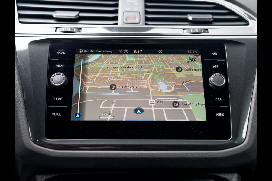 Volkswagen Tiguan 1.5 TSI R-Line Business+ | Trekhaak wegkl. | 360Camera | Harman/Kardon | Side Assist | Elk. A-klep | IQ Light | Prijs Rijklaar!!