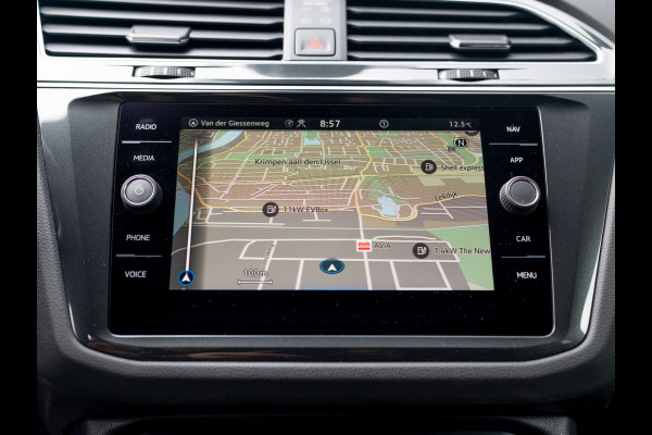 Volkswagen Tiguan 1.5 TSI R-Line Business+ | Trekhaak wegkl. | 360Camera | Harman/Kardon | Side Assist | Elk. A-klep | IQ Light | Prijs Rijklaar!!