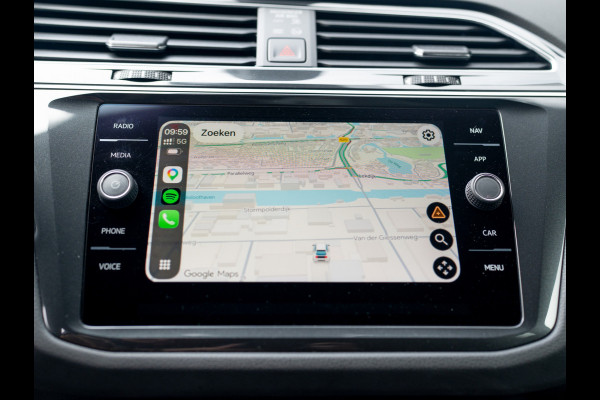 Volkswagen Tiguan 1.5 TSI R-Line Business+ | Trekhaak wegkl. | 360Camera | Harman/Kardon | Side Assist | Elk. A-klep | IQ Light | Prijs Rijklaar!!