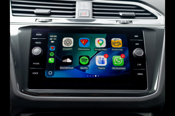 Volkswagen Tiguan 1.5 TSI R-Line Business+ | Trekhaak wegkl. | 360Camera | Harman/Kardon | Side Assist | Elk. A-klep | IQ Light | Prijs Rijklaar!!
