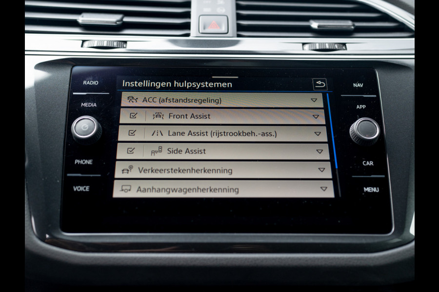 Volkswagen Tiguan 1.5 TSI R-Line Business+ | Trekhaak wegkl. | 360Camera | Harman/Kardon | Side Assist | Elk. A-klep | IQ Light | Prijs Rijklaar!!