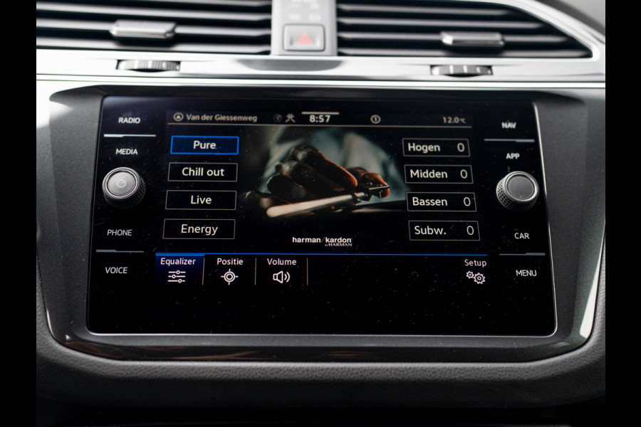 Volkswagen Tiguan 1.5 TSI R-Line Business+ | Trekhaak wegkl. | 360Camera | Harman/Kardon | Side Assist | Elk. A-klep | IQ Light | Prijs Rijklaar!!