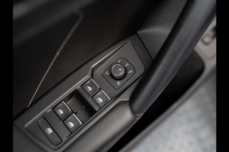 Volkswagen Tiguan 1.5 TSI R-Line Business+ | Trekhaak wegkl. | 360Camera | Harman/Kardon | Side Assist | Elk. A-klep | IQ Light | Prijs Rijklaar!!