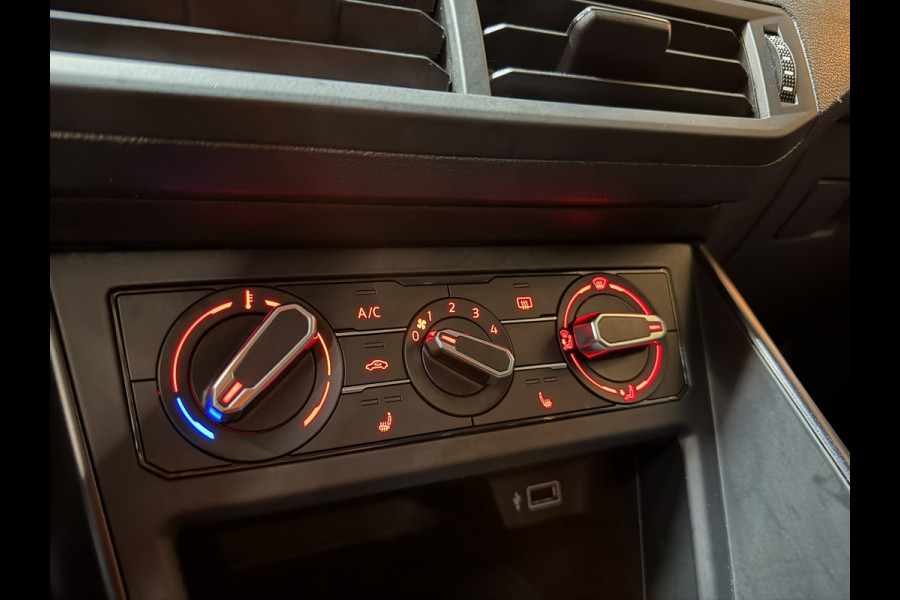 Volkswagen Polo 1.0 MPI|CarPlay|StoelVW|Navi|Speciale kleur|Cruise|PDC|Rijklaar
