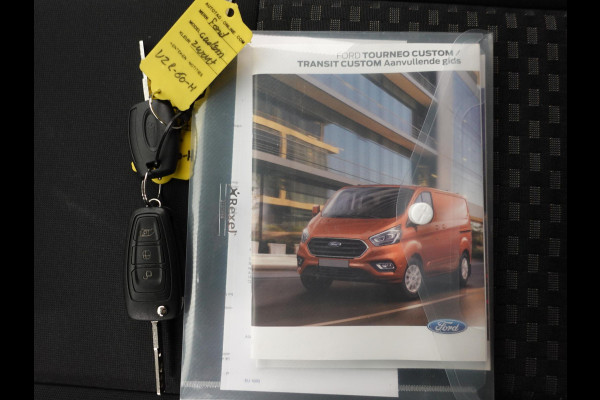 Ford Transit Custom 130pk Automaat L2H1 Trend Navigatie Cruise control Camera Parkeersensoren Trekhaak Airco