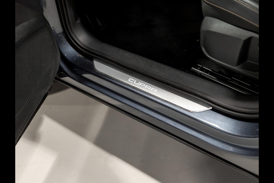 CUPRA Formentor 1.5 TSI Business Edition / 150pk / Trekhaak / Stoel en stuur verwarming / Apple CarPlay /