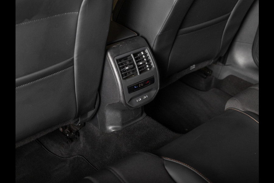 CUPRA Formentor 1.5 TSI Business Edition / 150pk / Trekhaak / Stoel en stuur verwarming / Apple CarPlay /