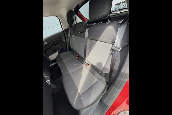 Citroën C3 82pk Shine (Camera - Navigatie via APP - Automatische Airco - Parkeersensoren - Lichtmetalen velgen - Apple Carplay)