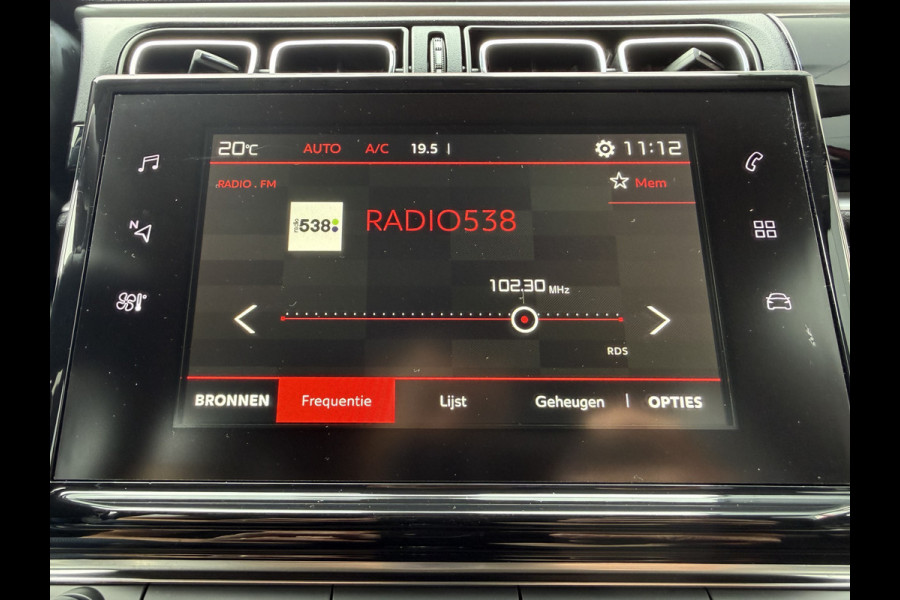 Citroën C3 82pk Shine (Camera - Navigatie via APP - Automatische Airco - Parkeersensoren - Lichtmetalen velgen - Apple Carplay)