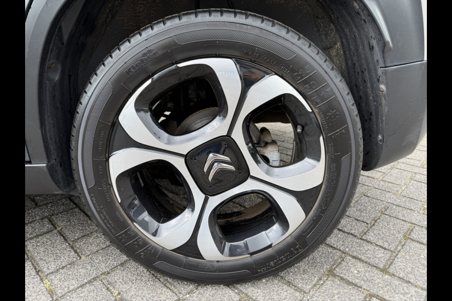 Citroën C3 Aircross 130pk Shine (Elektrisch Schuifdak - Keyless Entry - Camera - Parkeersensoren V+A - Automatische Airco - Navigatie - Apple Carpla