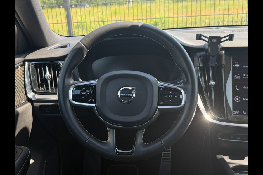 Volvo V60 2.0 B5 R-Design | 360 Camera | Harman/Kardon | HUD | PANO | Carplay |