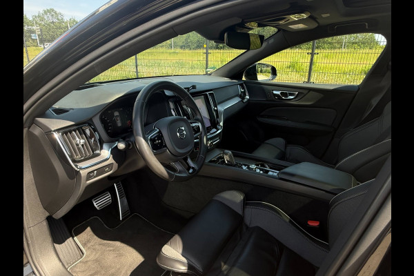 Volvo V60 2.0 B5 R-Design | 360 Camera | Harman/Kardon | HUD | PANO | Carplay |