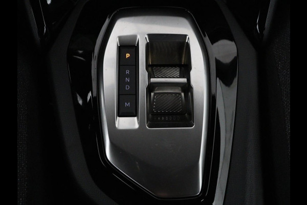 Peugeot 2008 1.2 Hybrid 136 Style | Automaat | Carplay | Climate control | Parkeerhulp | Full LED | Cruise control | Bluetooth