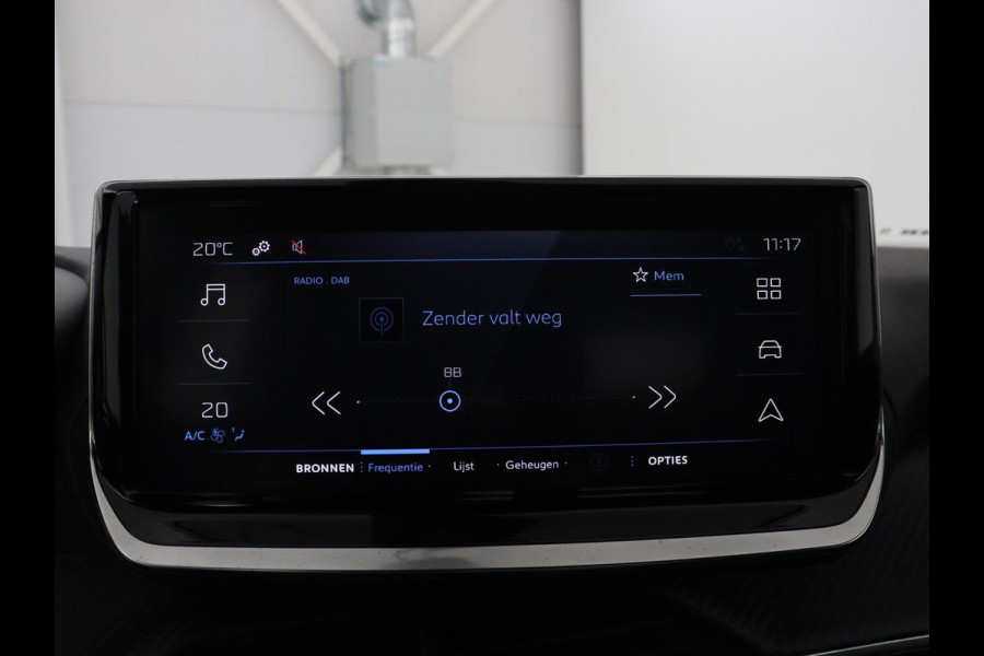 Peugeot 2008 1.2 Hybrid 136 Style | Automaat | Carplay | Climate control | Parkeerhulp | Full LED | Cruise control | Bluetooth