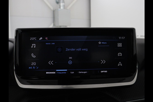 Peugeot 2008 1.2 Hybrid 136 Style | Automaat | Carplay | Climate control | Parkeerhulp | Full LED | Cruise control | Bluetooth