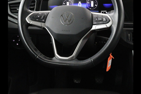 Volkswagen Polo 1.0 TSI Life Business | Stoelverwarming | Adaptive cruise | Carplay | Trekhaak | Navigatie | Full LED | 16'' | Climate control | DAB | Bluetooth