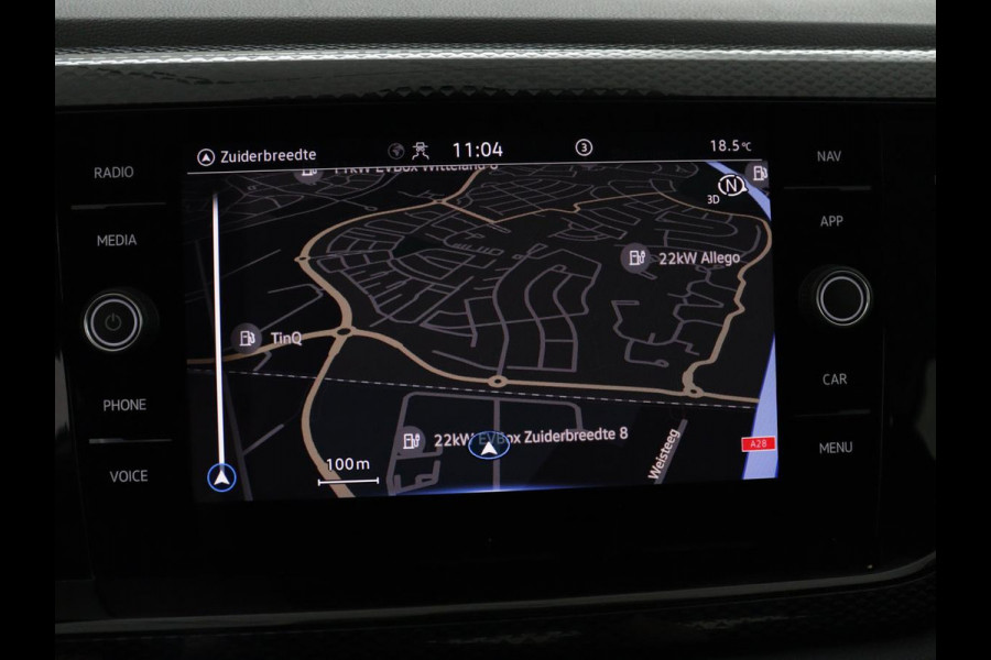 Volkswagen Polo 1.0 TSI Life Business | Stoelverwarming | Adaptive cruise | Carplay | Trekhaak | Navigatie | Full LED | 16'' | Climate control | DAB | Bluetooth