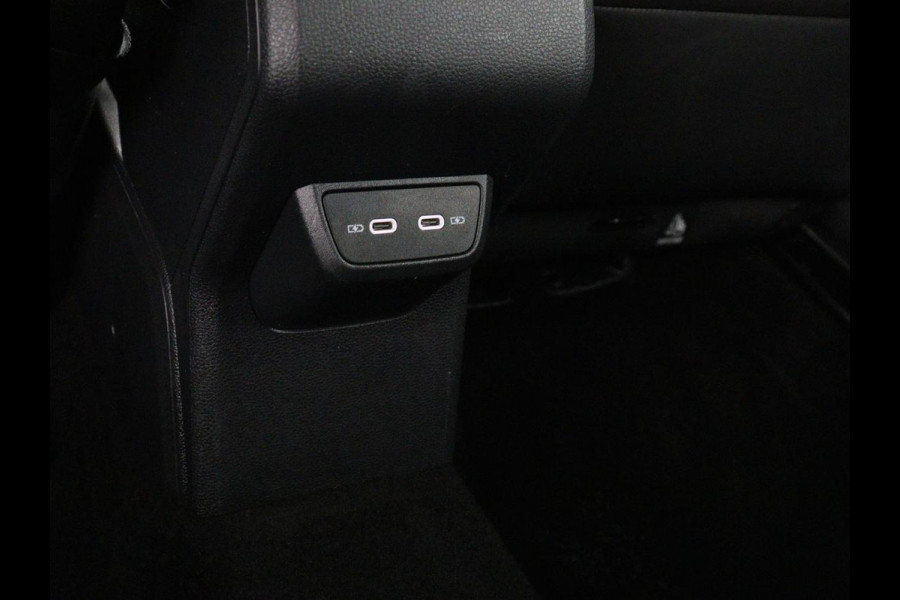 Volkswagen Polo 1.0 TSI Life Business | Stoelverwarming | Adaptive cruise | Carplay | Trekhaak | Navigatie | Full LED | 16'' | Climate control | DAB | Bluetooth