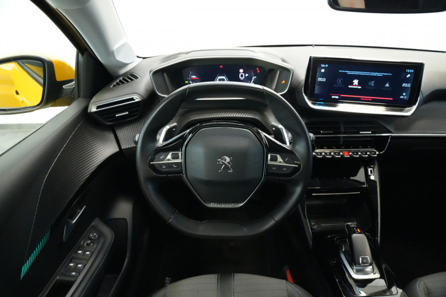 Peugeot 208 1.2 PureTech Allure Panoramadak Navigatie Full-led 24 Maanden garantie* (Vraag naar de voorwaarden)