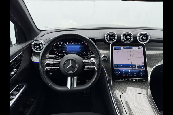 Mercedes-Benz GLC 300e 4MATIC AMG Line | Trekhaak | Distronic | CarPlay | Camera | 19 inch