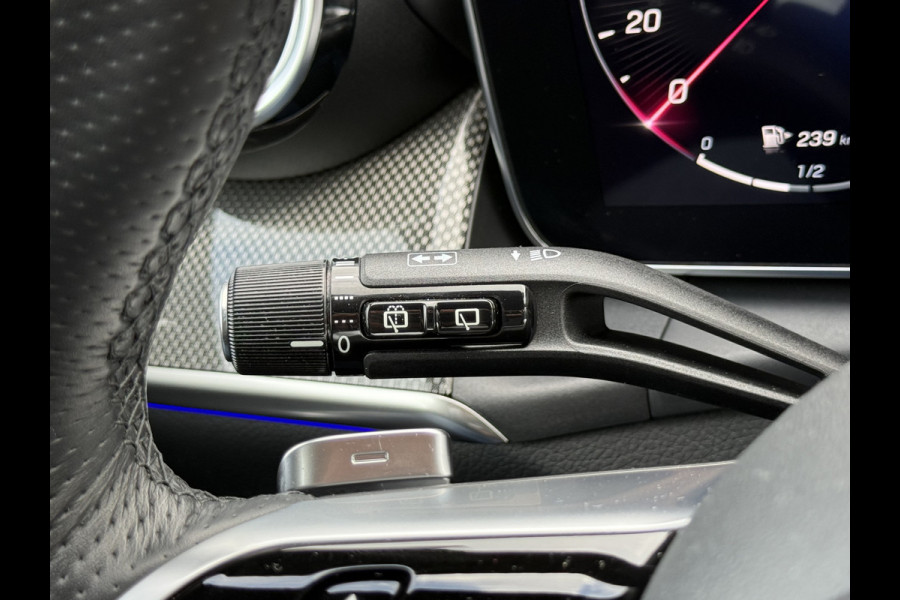 Mercedes-Benz GLC 300e 4MATIC AMG Line | Trekhaak | Distronic | CarPlay | Camera | 19 inch