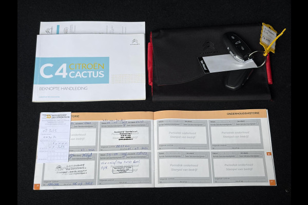 Citroën C4 Cactus 1.2 PureTech Shine 131pk,6 Bak,D-riem vv in 204,Pano,Trekhaak,Camera,Navi,Dodehoek,Keyless,Clima,Cruise,N.A.P,Recent beurt gehad,Pdc V+A,Lm velgen,Apk tot 06-2027