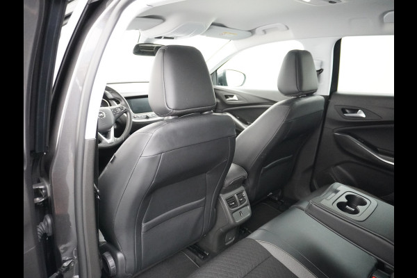 Opel Grandland X T131PK Business Executive Apple Carplay Android Auto Camera Navi AGR-Comfort Stoelen Keyless 19" DAB+ ECC Bluetooth Cruise Contr Isofix Elek.Achterklep Lane-Assist Lmv Regen-Licht Sensor Privacy Glas Dealer Onderhouden Origineel Nederlandse Auto